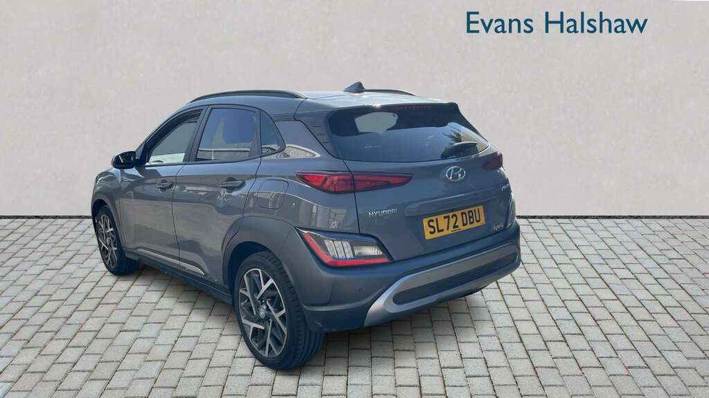 Hyundai Kona 1.6 Gdi Hybrid Premium Dct 2022 SL72DBU Grey #2
