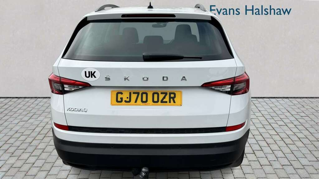 Skoda Kodiaq 2.0 Tdi Se Dsg 7 Seat 2020 White #4