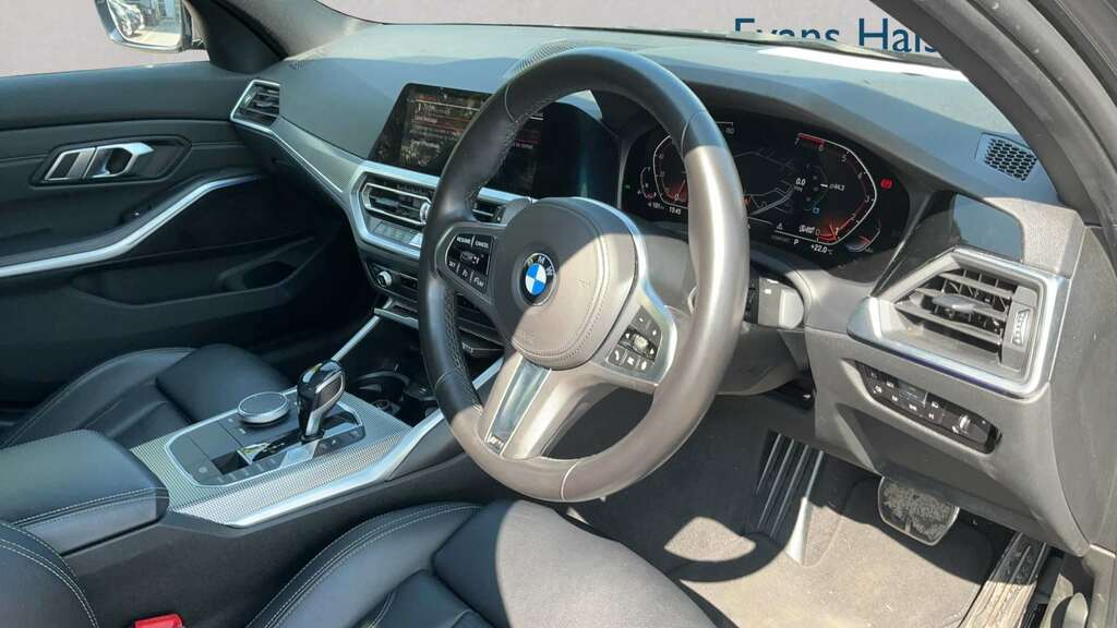 BMW 3 Series 320I M Sport Step 2019 YE19LTB Grey #4