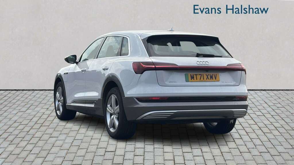 Audi E-tron 230Kw 50 Quattro 71Kwh Technik 2021 White #2
