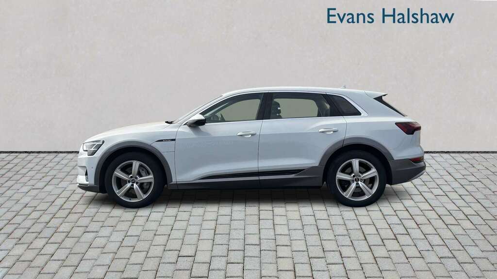Audi E-tron 230Kw 50 Quattro 71Kwh Technik 2021 White #5