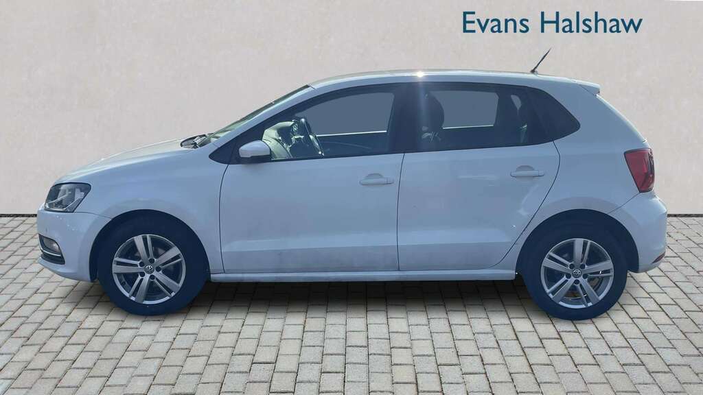 Volkswagen Polo 1.2 Tsi Match Edition 2017 EJ67UHO White #3