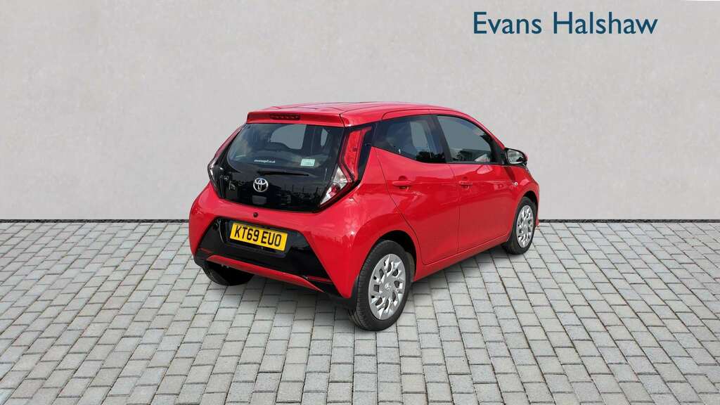 Toyota Aygo 1.0 Vvt-i X-play 2020 Red