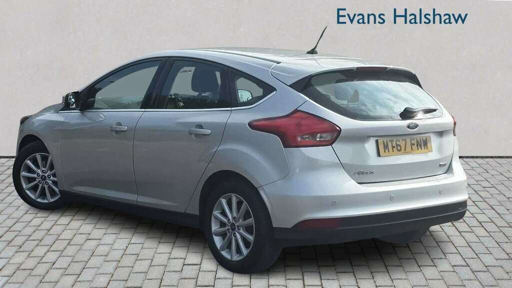 Ford Focus Ford Focus 1.5 St-line Tdci Hatchback Blue #2
