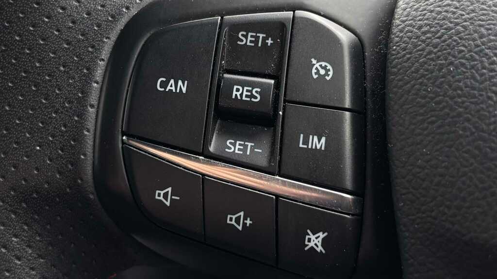 Ford Focus 1.0 Ecoboost 125 Vignale Black #15