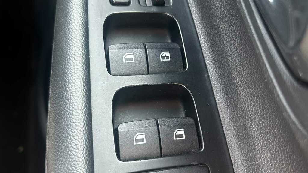 Hyundai Bayon Suv White #14
