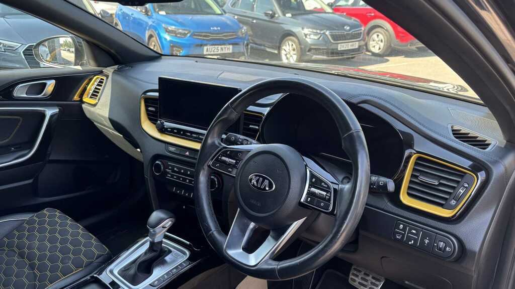 Kia Xceed 1.4T Gdi Isg First Edition Dct 2020 Black #3