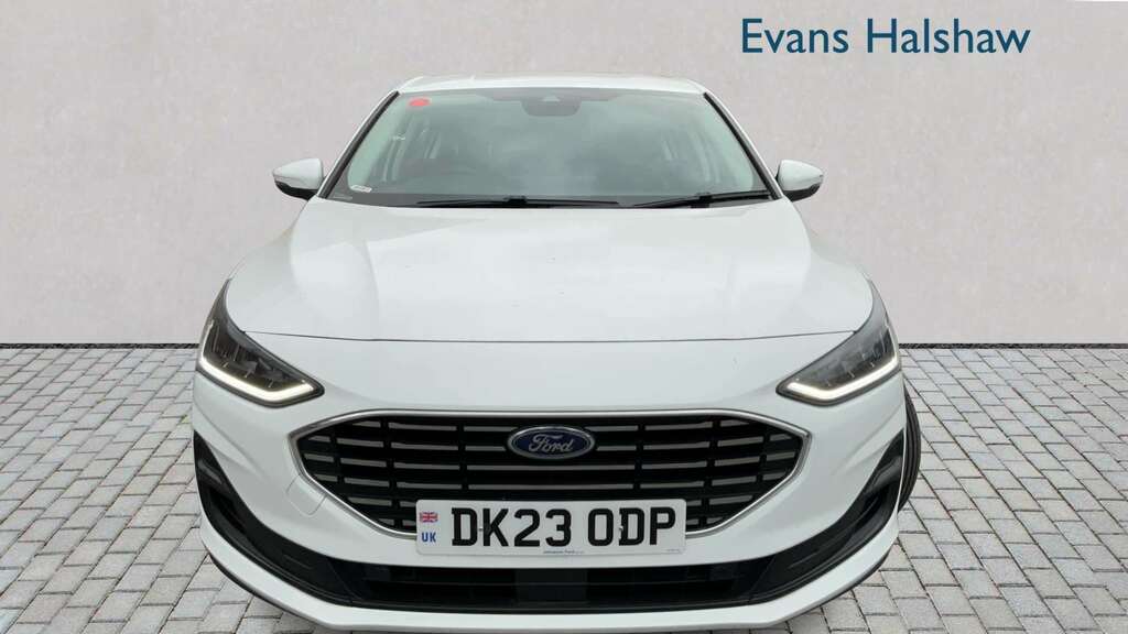Ford Focus 1.0 Ecoboost Hybrid Mhev 155 Titanium 202 DK23ODP White #3