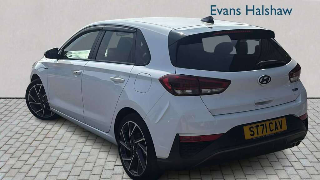 Hyundai I30 1.5T Gdi N Line 2021 White #2
