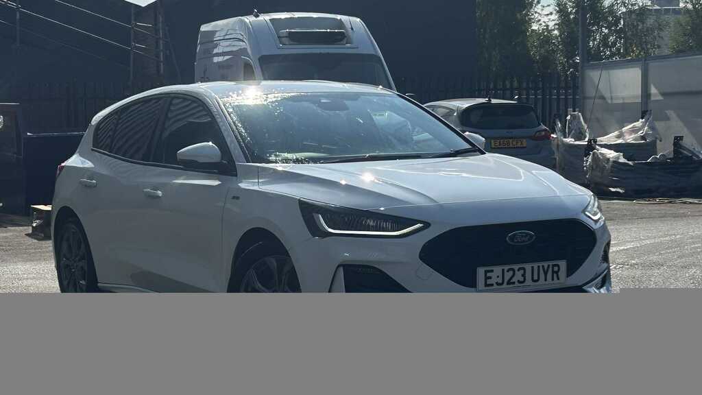 Ford Focus 1.0 Ecoboost Hybrid Mhev 155 St-line 2023 White