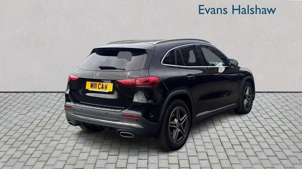 Mercedes-Benz GLA Class 200D Amg Line Executive 2021 Black #3