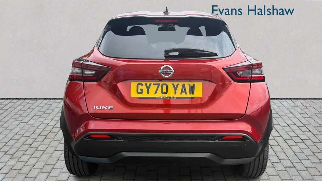 Nissan Juke 1.0 Dig-t 114 N-connecta 2020 Red #4