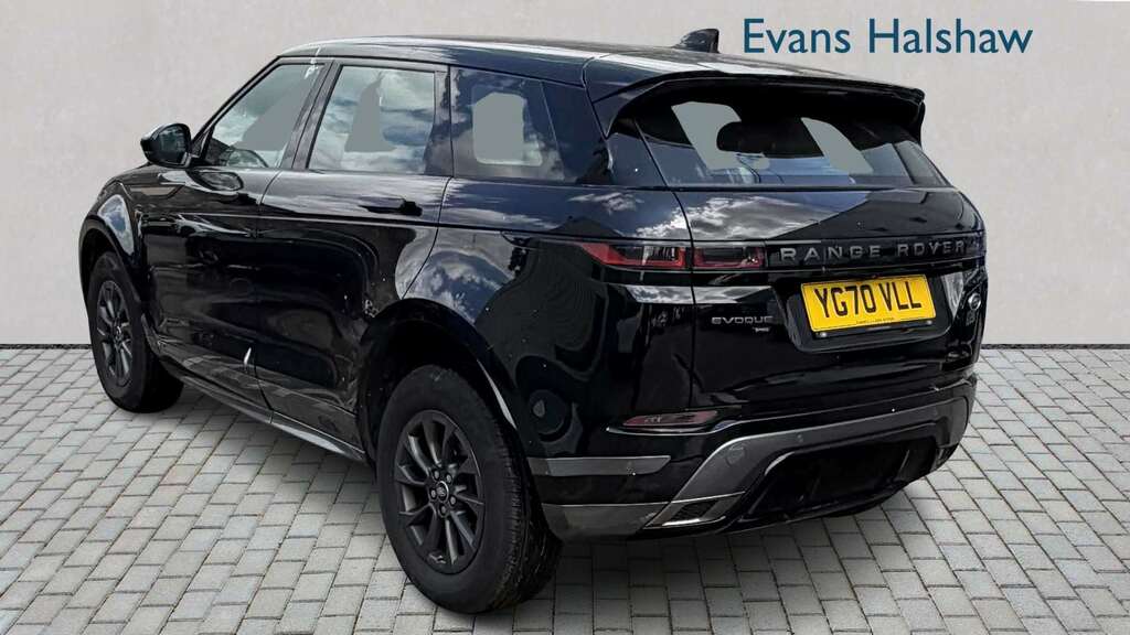Land Rover Range Rover Evoque 2.0 D150 R-dynamic 2Wd 2020 Black #2