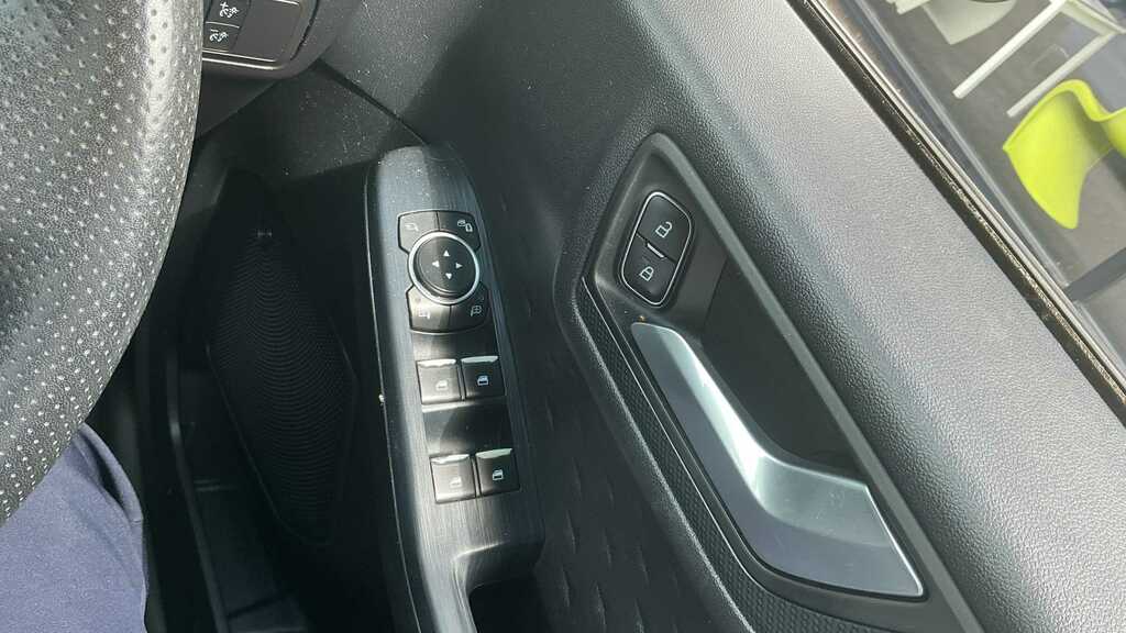 Ford Kuga Estate Silver #9