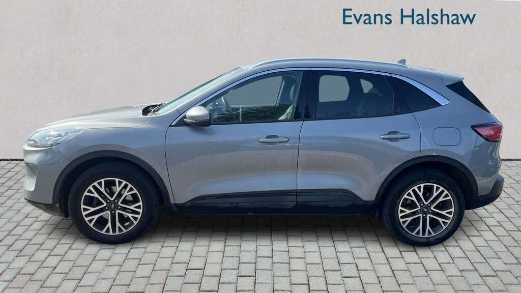 Ford Kuga 1.5 Ecoboost 150 Titanium Edition 2023 AO23ZRV Silver #2