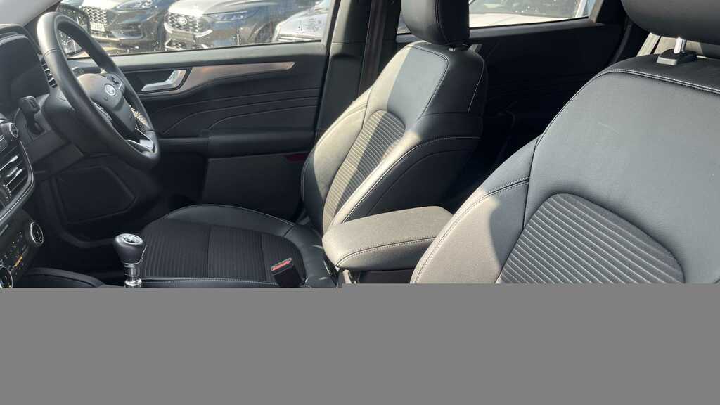 Ford Kuga 1.5 Ecoboost 150 Titanium Edition 2023 AO23ZRV Silver #4
