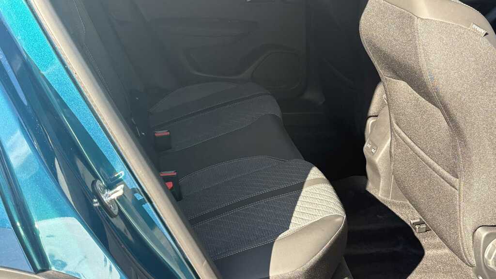 Peugeot 2008 1.2 Puretech 130 Allure Eat8 2025 Blue #4
