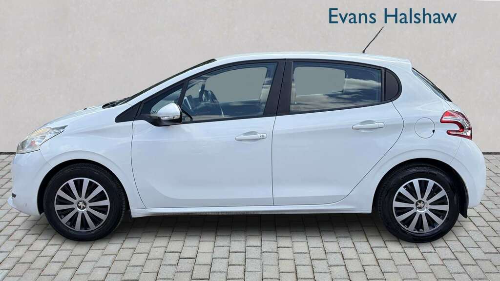 Peugeot 208 1.2 Vti Access 2013 White #6