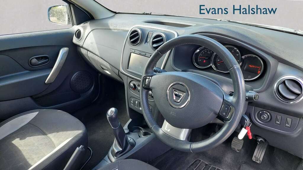 Dacia Sandero Stepway 0.9 Tce Laureate Start Stop 2016 Silver