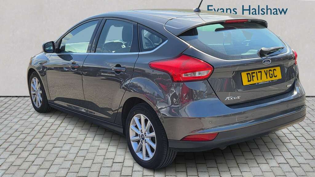 Ford Focus 1.0 Ecoboost 125 Titanium Navigation 2017 Grey