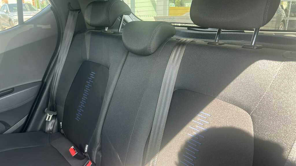 Hyundai I10 Se Red #7