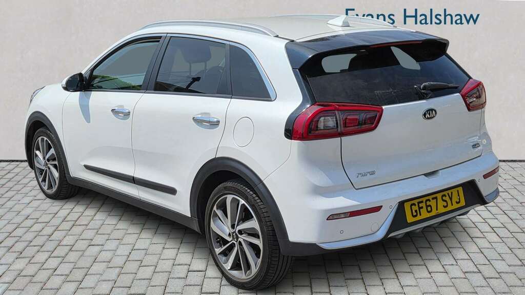 Kia Niro 1.6 Gdi Hybrid 3 Dct 2017 White #2