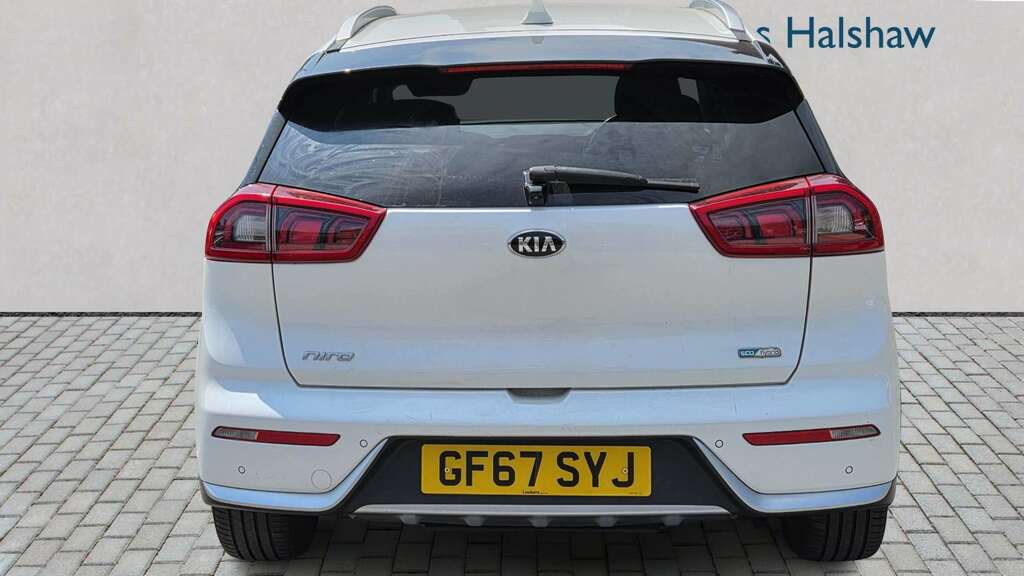 Kia Niro 1.6 Gdi Hybrid 3 Dct 2017 White #5