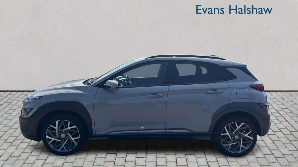 Hyundai Kona 1.6 Gdi Hybrid Premium Dct 2023 Grey #2