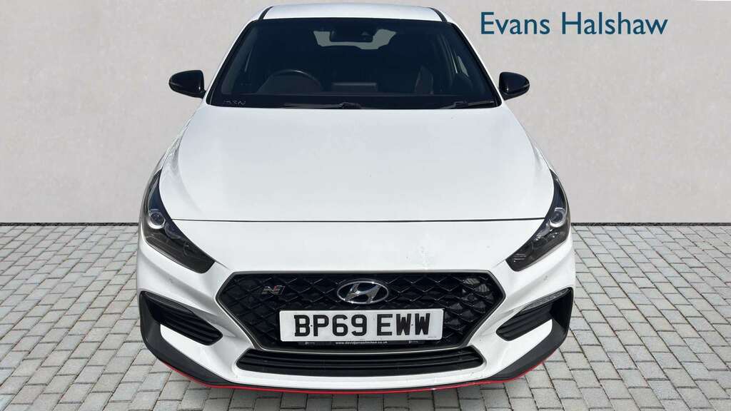 Hyundai I30 2.0T Gdi N Performance 2019 White #4