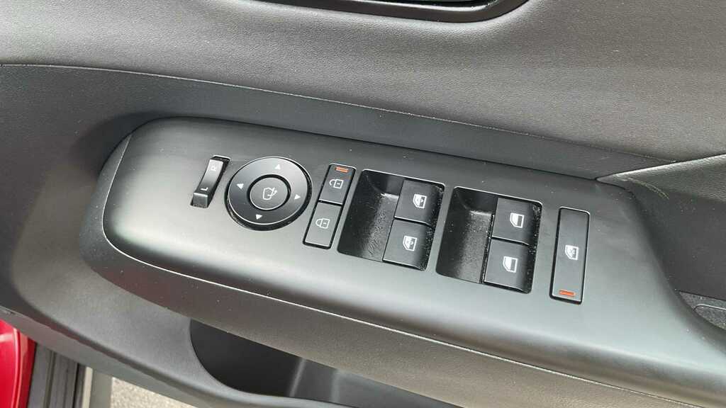 Hyundai Kona E 218Ps Ultimate White #21