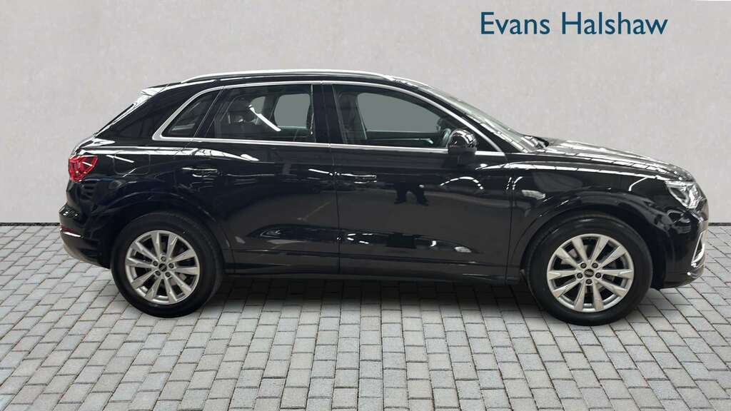 Audi Q3 35 Tfsi Sport S Tronic 2022 LY22EJD Black #3