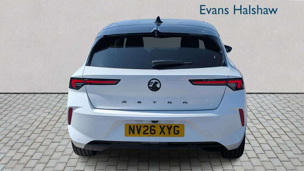 Vauxhall Astra 1.2 Turbo 130 Ultimate 2026 White #4