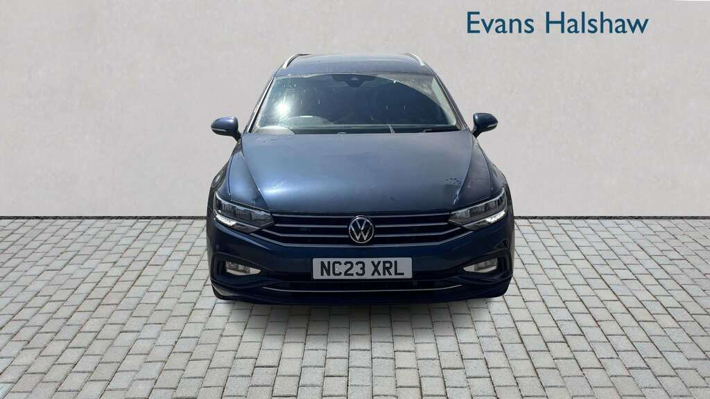 Volkswagen Passat 2.0 Tdi Evo Scr Sel Dsg 2023 Blue #4