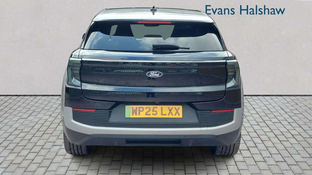 Ford Explorer 210Kw Premium 77Kwh 2025 Black #4