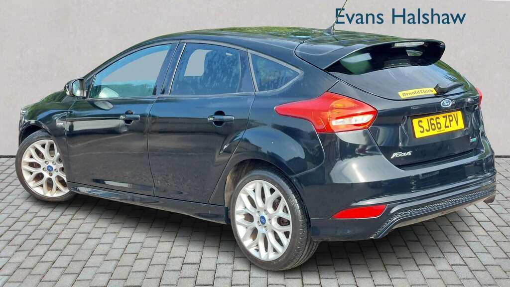 Ford Focus 1.0 Ecoboost 125 St-line 2016 Black