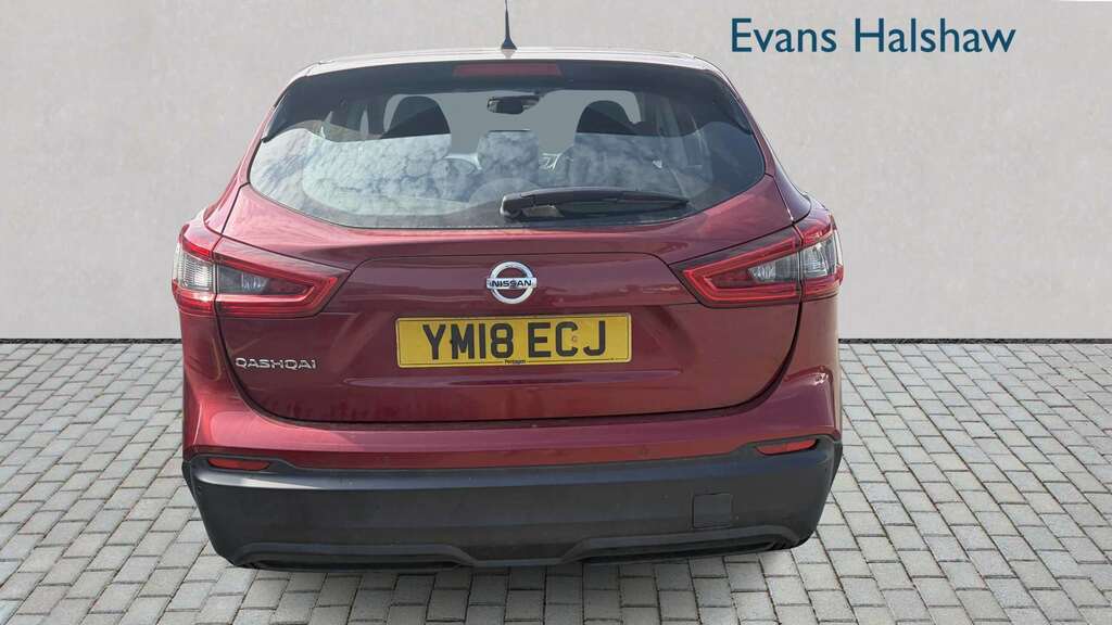 Nissan Qashqai 1.2 Dig-t Acenta 2018 Red #4