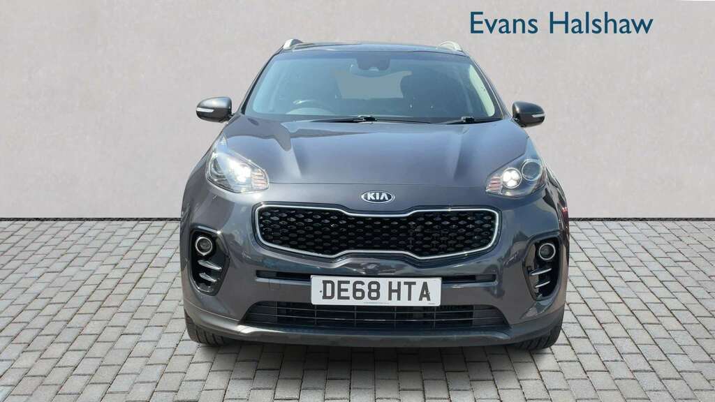 Kia Sportage Black #4
