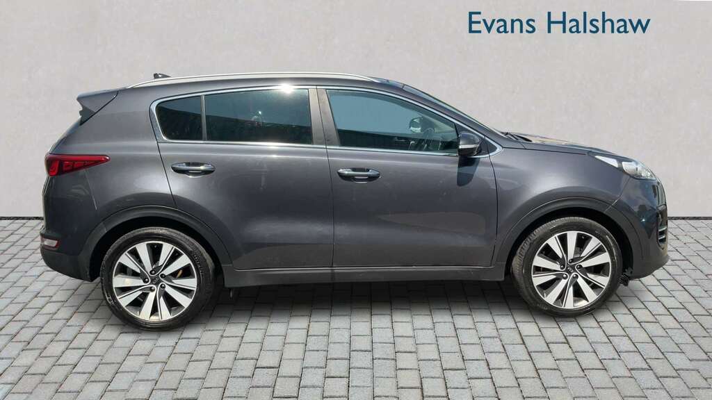 Kia Sportage Black #3