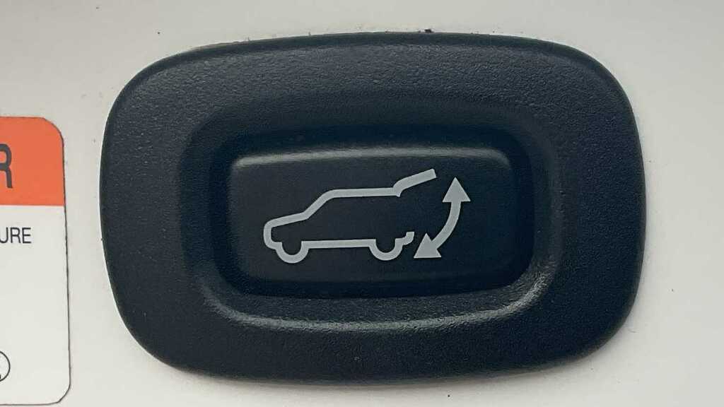Mitsubishi Outlander Di-d Gx 4 White #15