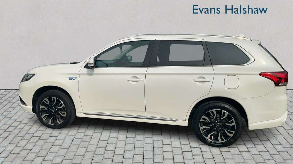 Mitsubishi Outlander 2.0 Phev Gx4h 2016 White #3