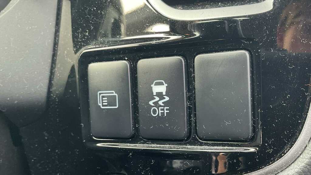 Mitsubishi Outlander Di-d Gx 4 White #22