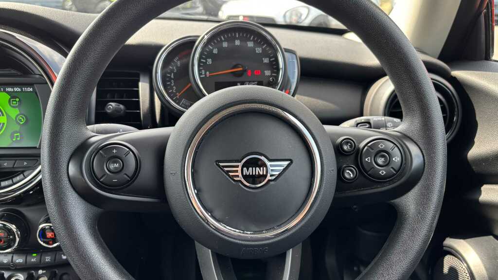 Mini Hatch 1.5 One Classic Hatchback Euro 6 Black #15