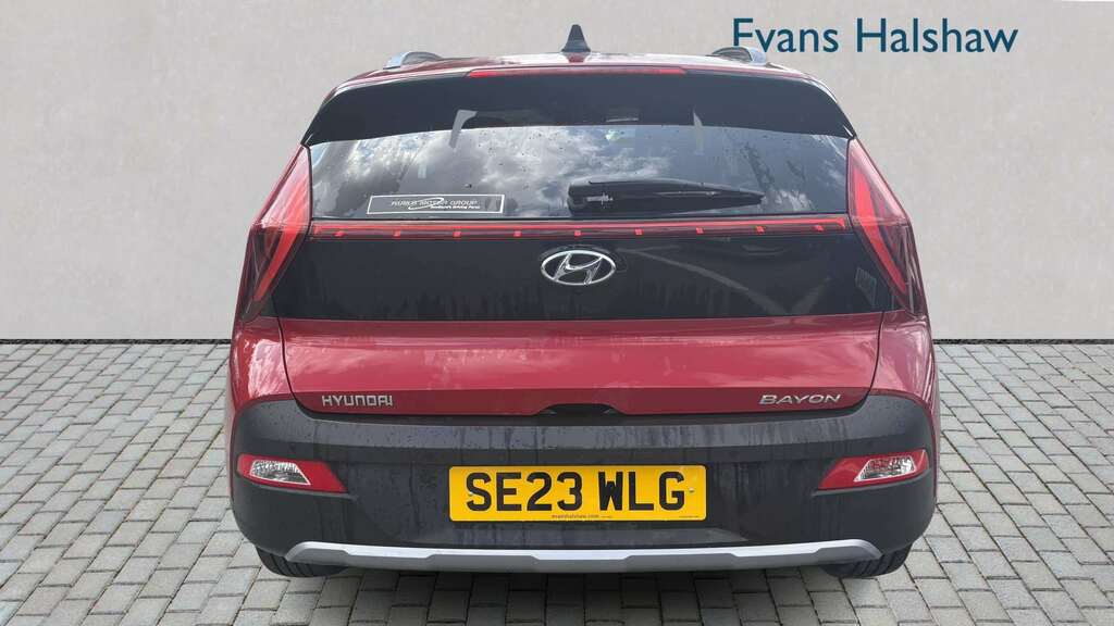 Hyundai Bayon 1.0 Tgdi 48V Mhev Premium Dct 2023 Red #3