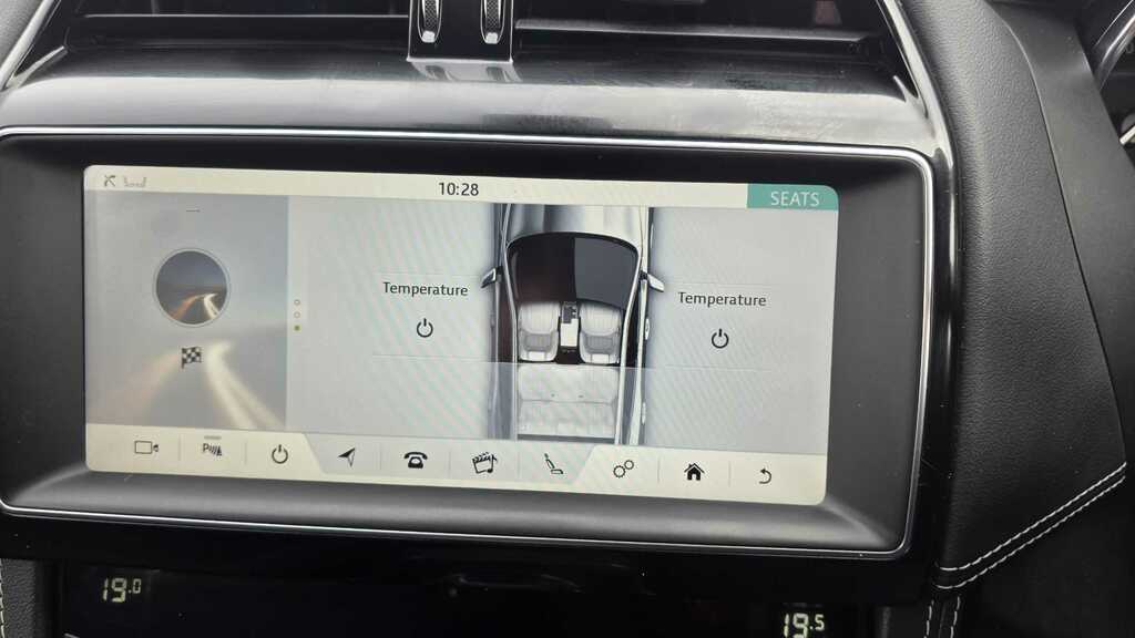 Jaguar F-Pace 2.0D 180 Chequered Flag Awd Black #25
