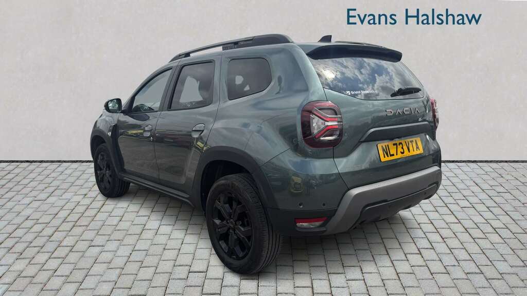 Dacia Duster 1.3 Tce 130 Extreme 2023 Green #2