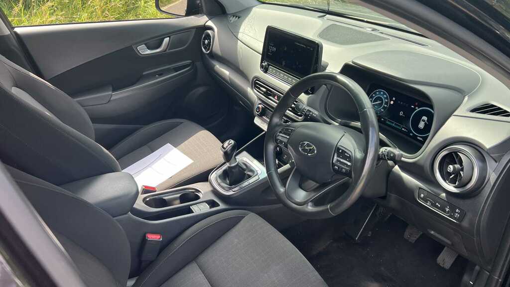 Hyundai Kona 1.0 Tgdi 48V Mhev Premium 2023 SB23CVY Black #5