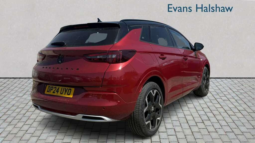 Vauxhall Grandland 1.6 Plug-in Hybrid Ultimate 2024 DP24UYO Red #5