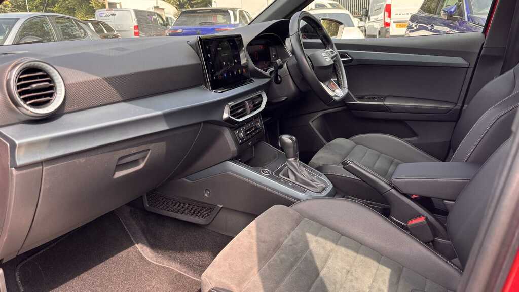 Seat Arona 1.0 Tsi 115 Xperience Lux Dsg 2024 YB24COA Red #4