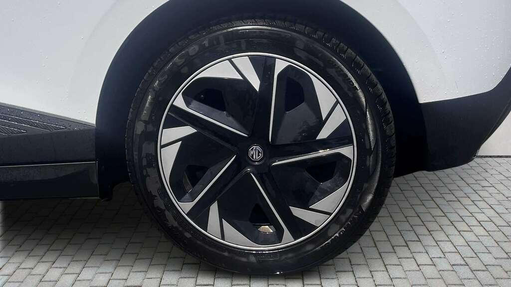 MG MG4 125Kw Se Ev 51Kwh 2023 NL73HSF White #3