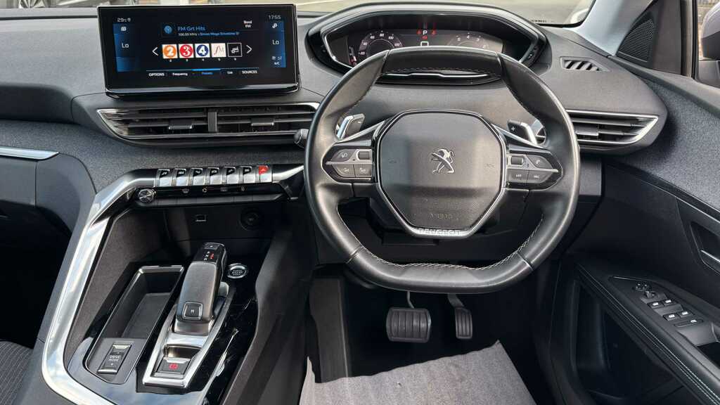Peugeot 5008 1.2 Puretech Allure Premium Eat8 2021 Grey #2